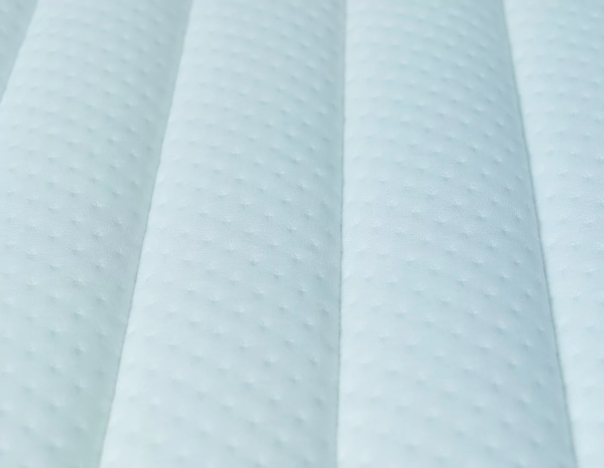 Трикотаж Air - за счет высокой воздухопроницаемости, способствует созданию оптимального микроклимата для сна.